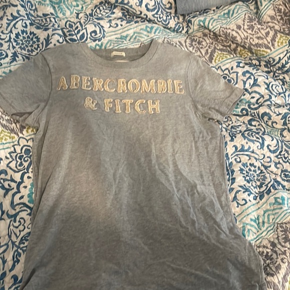 Abercrombie - Picture 1 of 2